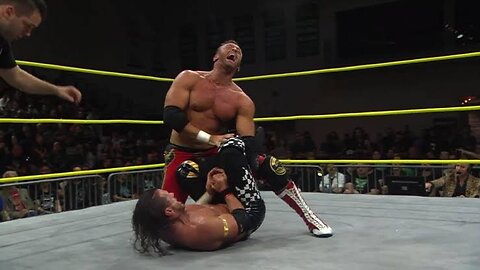 Nick Aldis vs Alex Shelley