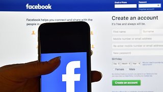 Facebook Bug Gave App Developers Access to Some Users' Photos