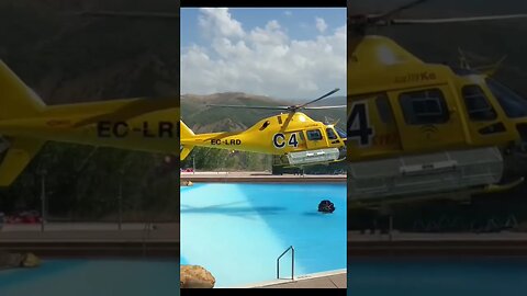 Insanely Huge FireFighter Helicopter Loads Water Into Basket #Aviation #AeroArduino