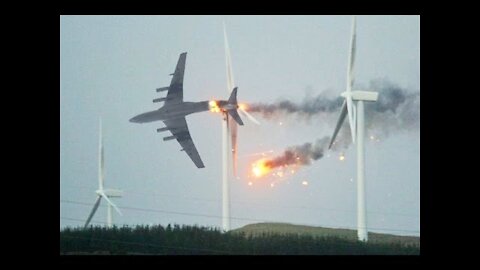 Top 10 Airplane Crash and Emergency Landings (must watch)