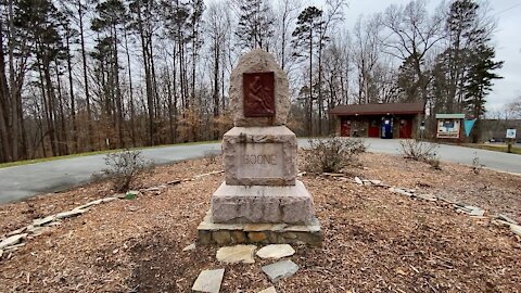 Hiking tour of Boone's Cave Park, NC, and the Red Oak Tree