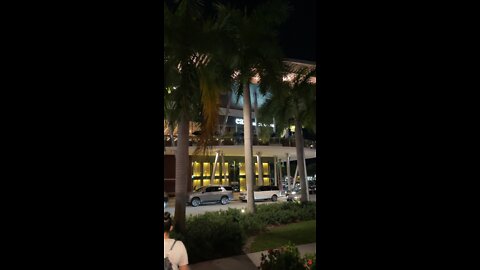 Dadeland Mall - Driving Miami