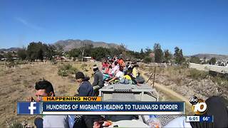 Hundreds of migrants heading to U.S.-Mexico border