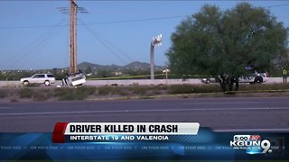 Deadly wreck shuts down southbound I-19 at Valencia