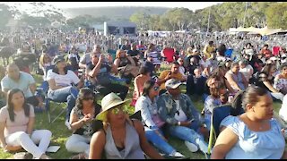 SOUTH AFRICA - Cape Town - Crowds at the Tamia concert (Video) (4v2)