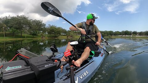 Dude installs 5 Motors on a Kayak
