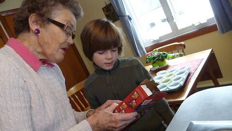 Owen is Baking Blueberry Streusel With Arlene