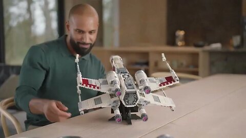 LEGO X Wing Starfighter bem a tempo para o Star Wars Day 2023