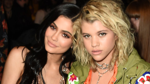 Kylie Jenner Gives Sofia Richie ADVICE How To Deal With JEALOUSE Kourtney Kardashian!