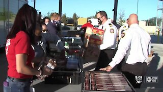 Firefighters get Thanksgiving meals after grueling year
