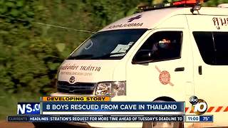 8 boys rescued from cave in Thailand