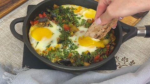 Moroccan Eggplant Shakshuka *Easy Recipe* - The most popular scrambled eggs!