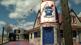Owner of Jackson's Blue Ribbon Pub in Wauwatosa says he won't follow 'Safer at Home' extension