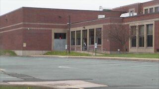 Grand Island Town Board calls for students to return to in-person class