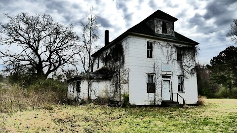 The (Satanic?) Lodge - Abandoned