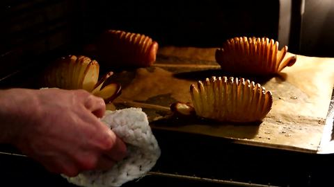 Mouthwatering recipe for Hasselback potatoes