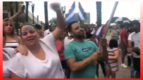 Protesters Gather in Downtown Jacksonville in Solidarity With Protests Going on in Cuba - 2396