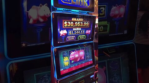 2c Piggie Bonus!!! #casino #slots #slotmachine #jackpot #slotwin #casinogame #bonusfeature #gambling