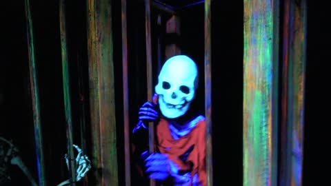 The Curse of Pandora's Box maze Universal Studios Hollywood HHN 2021