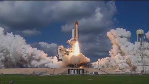 Space Shuttle Discovery - STS-114 Launch - Extended and Remastered