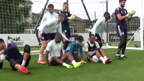 Motspur Parklife Training Pre-Bristol City Rhys Porter Joins Up, Squad Photo & Shooting Drills!