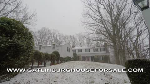 Gatlinburg House In Snow