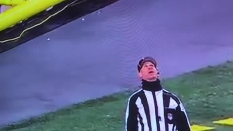 Put on your ear muffs before watching Bill Belichick‘s reaction to this field goal