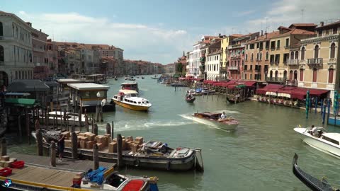Cinematic Documentary - Tour of Venice - Visiting Top Tourist Attractions in Venice - Italy