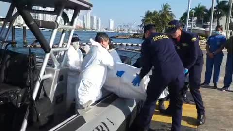 Naufragio cerca a Cartagena: un muerto, 4 desaparecidos y 4 rescatados