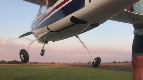 Aviatix Models Cessna 210 RC plane