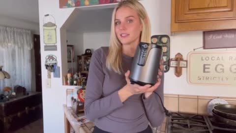 Unleash Culinary Magic with the Magic Bullet Blender: Your Ultimate Kitchen Sidekick!