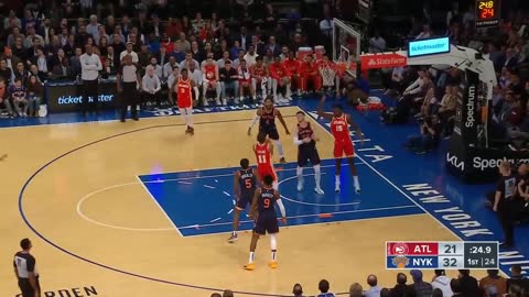 Trae Young kicks chair in frustration after missing 4 shots in 26secs vs Knicks