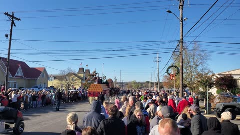 The Budwiser Clydesdales arrive in Cullman AL