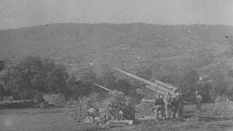 88mm_flak_guns_engage_an_allied_raid_over_Italy