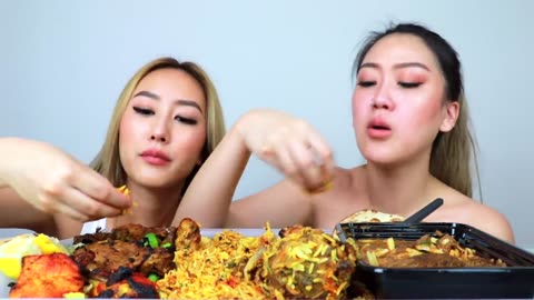 KOREANS TRY PAKISTANI FOOD FOR THE FIRST TIME! 😱