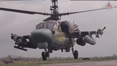 💥 A Ka-52M helicopter hits AFU units in Avdeyevka direction.