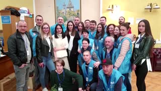 Angelina Jolie visits displaced children in Lviv