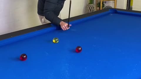 I was shocked I made them all 🤯 5 ball juggle never been done before… #billiards