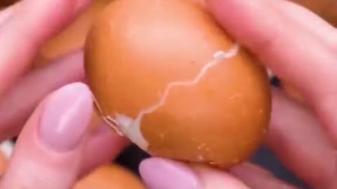 Legendary make a boiled eggs with lemon