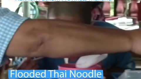 Flooded Thai Noodle Stall Buzzing with Customers #shorts