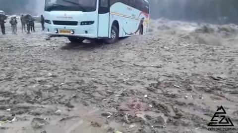 A big truck full of people sinks into the valley a terrible moment