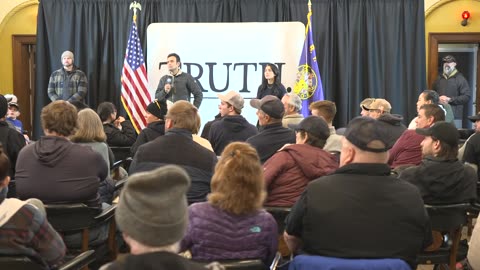 Iowa Caucus Day | Vivek 2024 Town Hall in Black Hawk County, IA