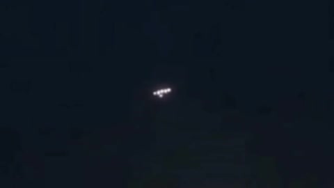 INCREDIBLE FORMATION UFOS CHARIOTS OF GOD ANGELS...YAHAWASHI WILL RETURN LIKE A THIEF IN THE NIGHT🕎 Psalms 103:20 “Bless the LORD, ye his angels, that excel in strength, that do his commandments, hearkening unto the voice of his word.”