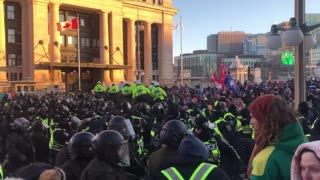 Video Shows The Lengths Trudeau Is Going to Silence Freedom Protesters