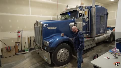 HARD TO LEAVE | My Trucking Life | Vlog #3048