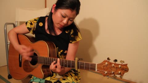Yoko Komiya - 小宮 陽子 Singing an original Japanese song, "Jonetsu Passion"