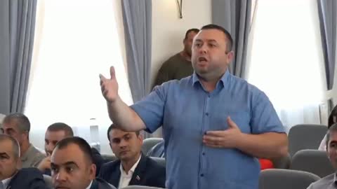 Дзамбулата Медоева о причинах вынесения группой депутатов вопроса о недоверии правительству
