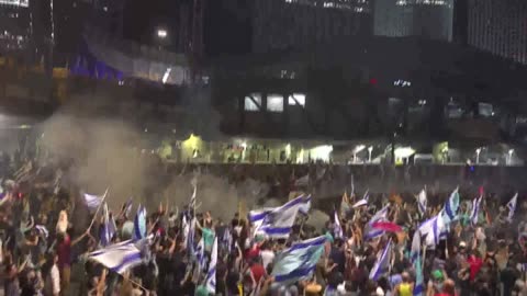 Thousands protest judicial overhaul in Tel Aviv