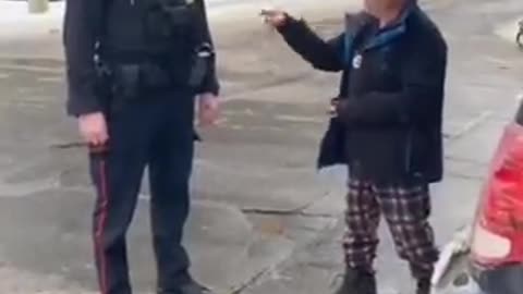 Ottawa: Police arrest man after he honks his horn
