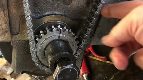 How the timing chain of your 1979 Dodge 360 should sit